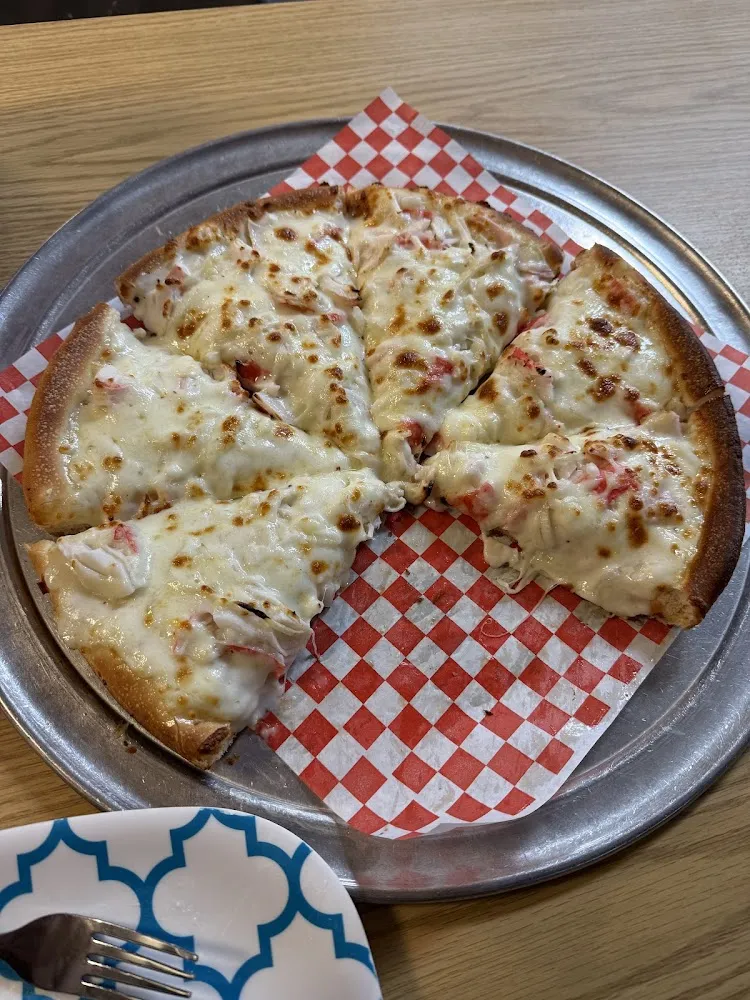Crab Alfredo Pizza